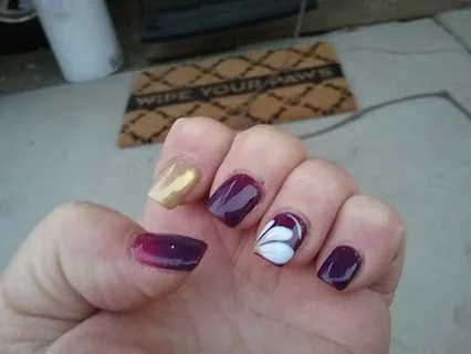 Photo V Nails