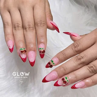 Photo GLOW BAKERY & NAILS