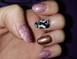 Diamond Nails