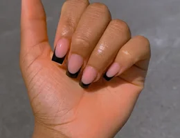 Q Nails