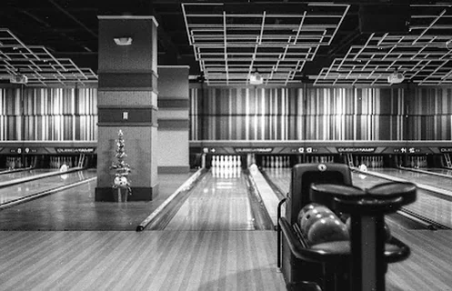 Photo Meadows Lanes Bowling