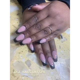 Photo D J Nails Day Spa Salon