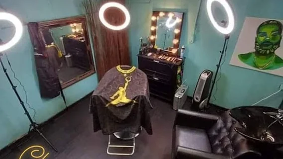 Photo V.I.P. BARBERSHOP LOUNGE