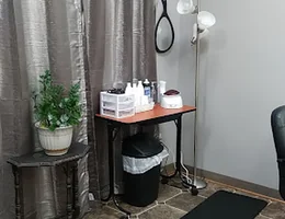 Mia's Salon & Spa