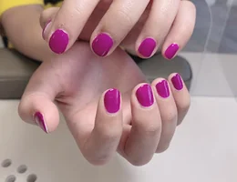 V3 Nails