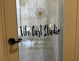 Vibe Curl Studio