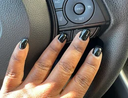 Savvy Nails & Spa