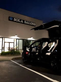 Photo Sola Salon Studios