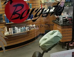 A Borgata Salon