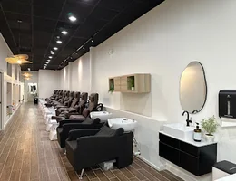 Velvetglo Head Spa & Nails