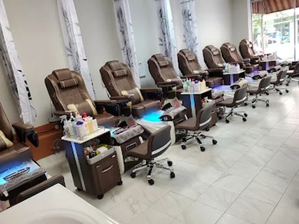 Photo Red Wine City Nail Salon