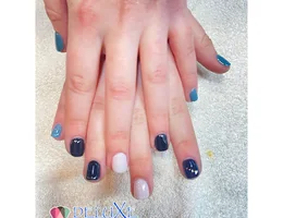 Deluxe Nails & Spa