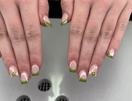 VU Nails and Spa