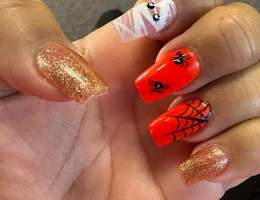 Mel's Nails LLC