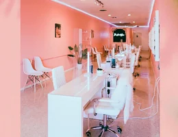 THE NAIL BAR