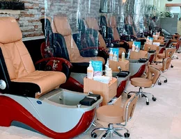 Upscale Nails & Spa II