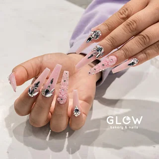 Photo GLOW BAKERY & NAILS