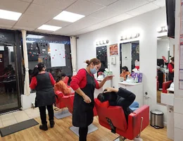 Queens Beauty Parlor