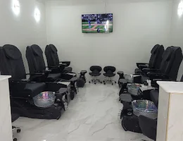 ALORA NAIL SPA & SALON