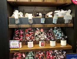 Bath & Body Works