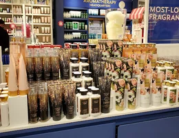 Bath & Body Works