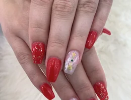 Glitzy Nail & Hair Lounge