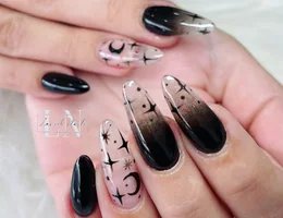 Lavish naiLs