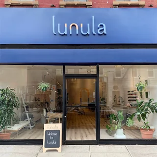 Photo Lunula Nail Salon