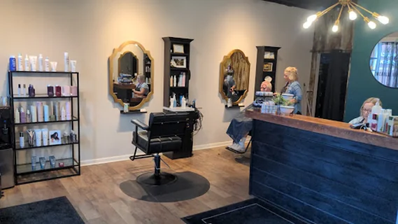 Photo Emerald Roots Salon