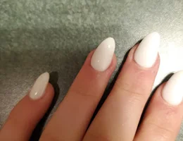 Model Nails