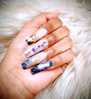 Photo Diamond Nails