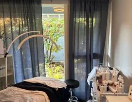 Bare And Beauty (inside Rose Glow Clinic)