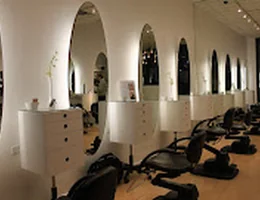 Hairtherapy & Spa