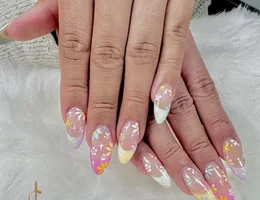 Cute Tips Nail Salon