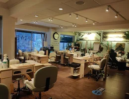 All Seasons Nails & Spa