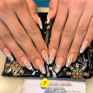 Photo Modern Nail Spa