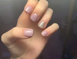 Happy Nails