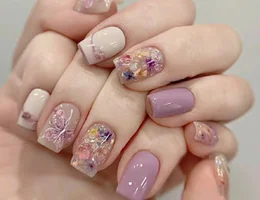 Li Nails & Spa