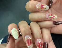 LIC Nail & Spa