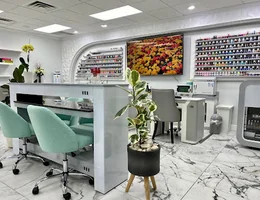 EV Nails & Spa