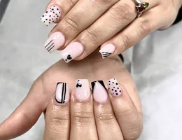 Kitty's Nails & Esthetics