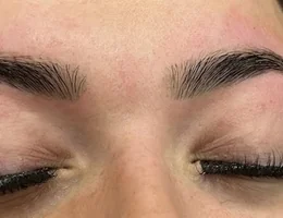 Brand Eyebrows Threading