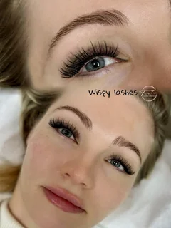 Photo Tee Lashes & Brows