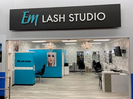 Photo Em Lash Studio (Threading-Waxing-Lashes)