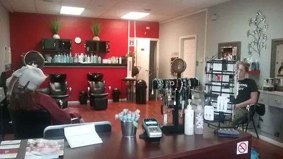 Photo Jennifer's Hair Studio & Barber Shop