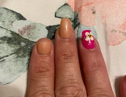 Young Nail Cafe