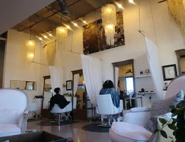 Elle 7 Twenty Salon + Spa