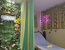 Amar Waikiki Massage & Spa