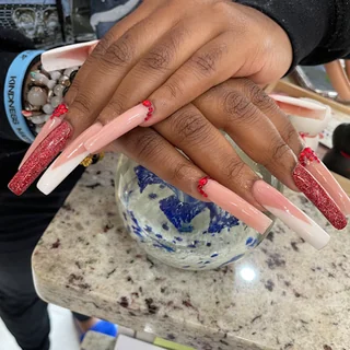 Photo Wins Nails & Spa