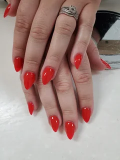 Photo Red Wine City Nail Salon